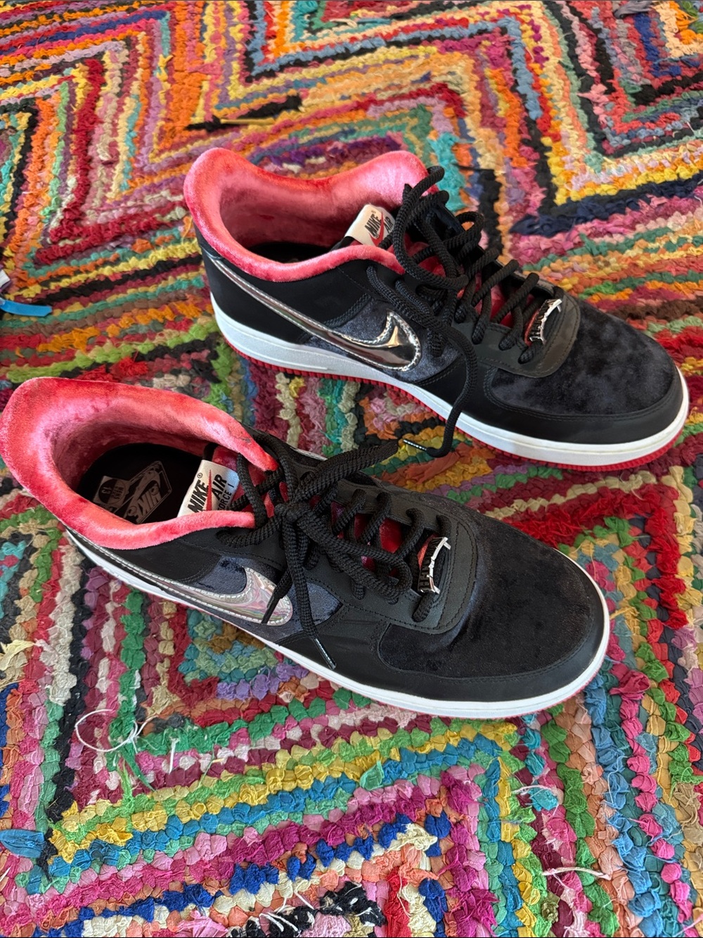 Nike Men's Black and red velvet  Low-Top Sneakers. Air Force 1